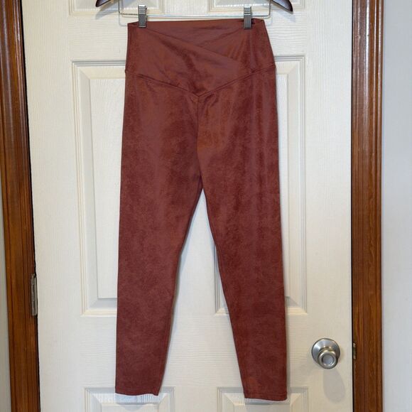 Offline By Aerie Women High Rise Faux Leather Leggings  L/G - Picture 1 of 12